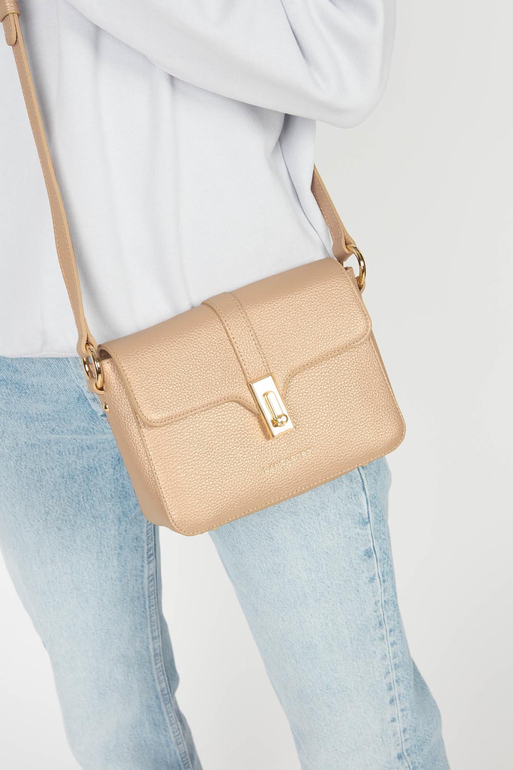 small crossbody bag - foulonné milano #couleur_beige-fonc