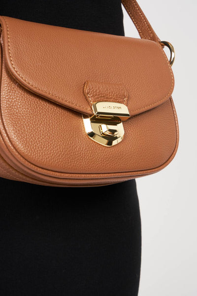 small crossbody bag - foulonné milano #couleur_camel