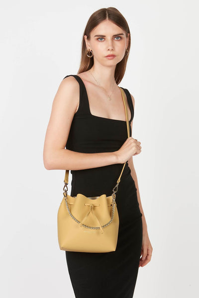 small bucket bag - pur & element city #couleur_ocre-in-champagne