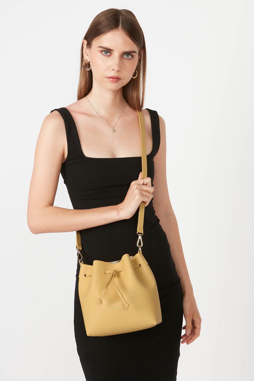 small bucket bag - pur & element city #couleur_ocre-in-champagne