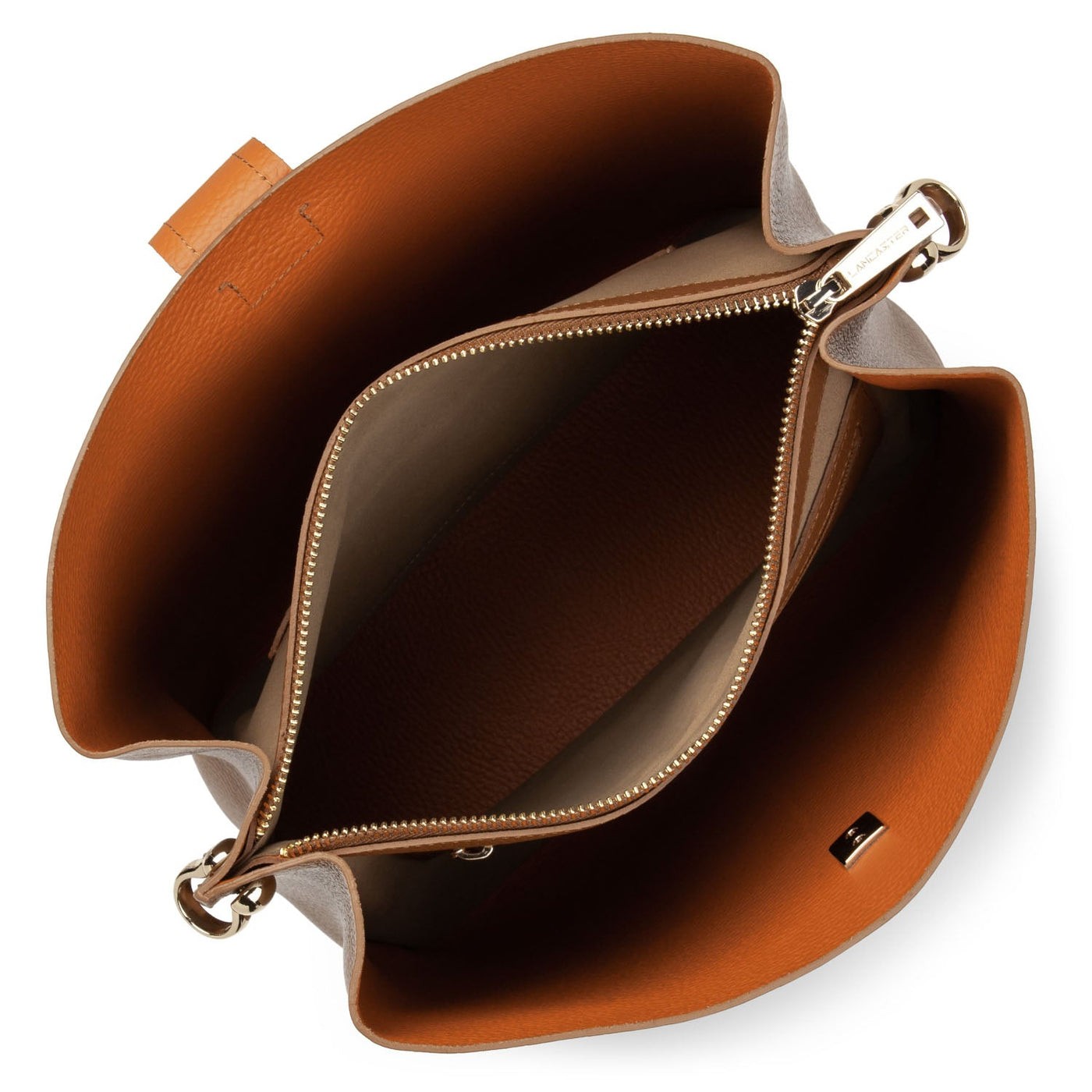 m bucket bag - foulonne double #couleur_camel-in-orange